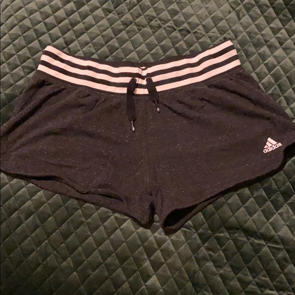Adidas Shorts, M
